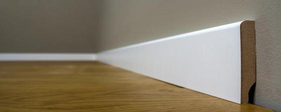 Як кріпити плінтус: докладна інструкція для новачків