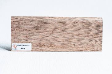 Плинтус 70×16×2400 из МДФ, с эффектом пор дерева 692, Lucciano, Италия