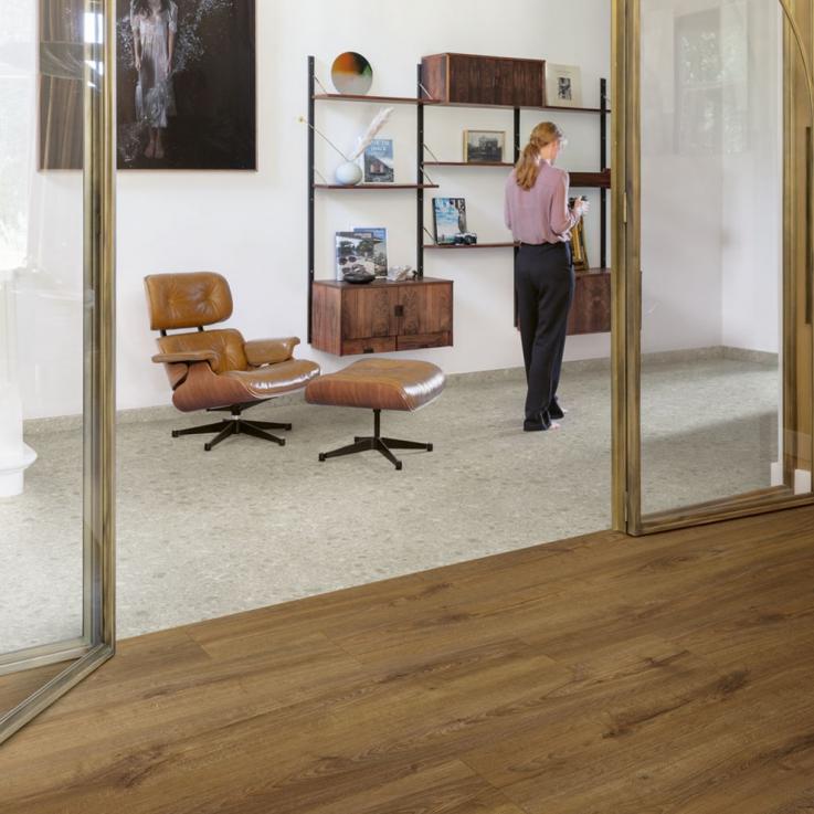 Виниловый пол Fuse Serene Дуб осенний коричневый 228,6x1500x2,5 Quick-Step - Альберо