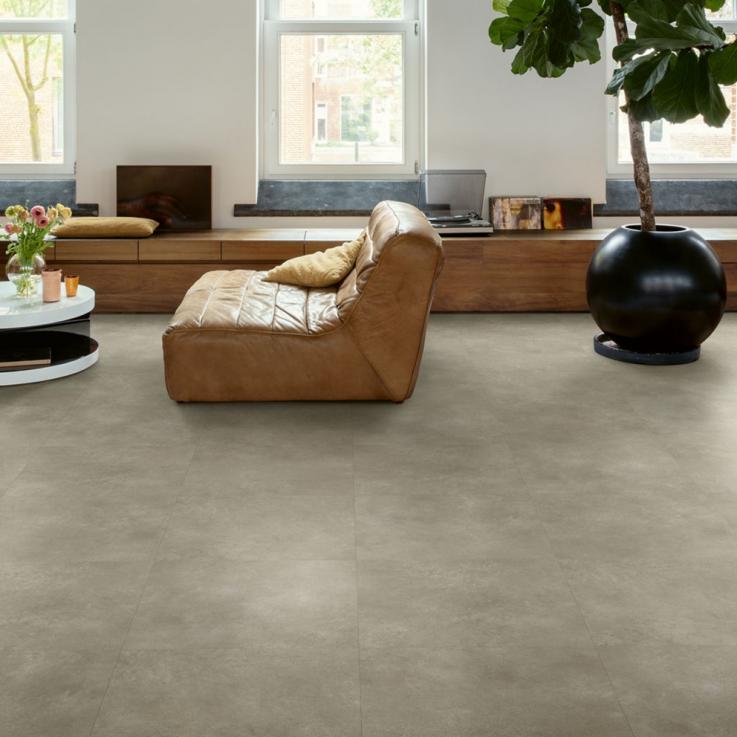 Виниловый пол Blush Цементный теплый серый 609,6x609,6x2,5 Quick-Step - Альберо