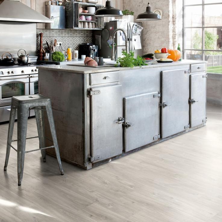 Виниловый пол BLOS Дуб каньон серый с распилами 1251х189x5 Quick-Step - Альберо